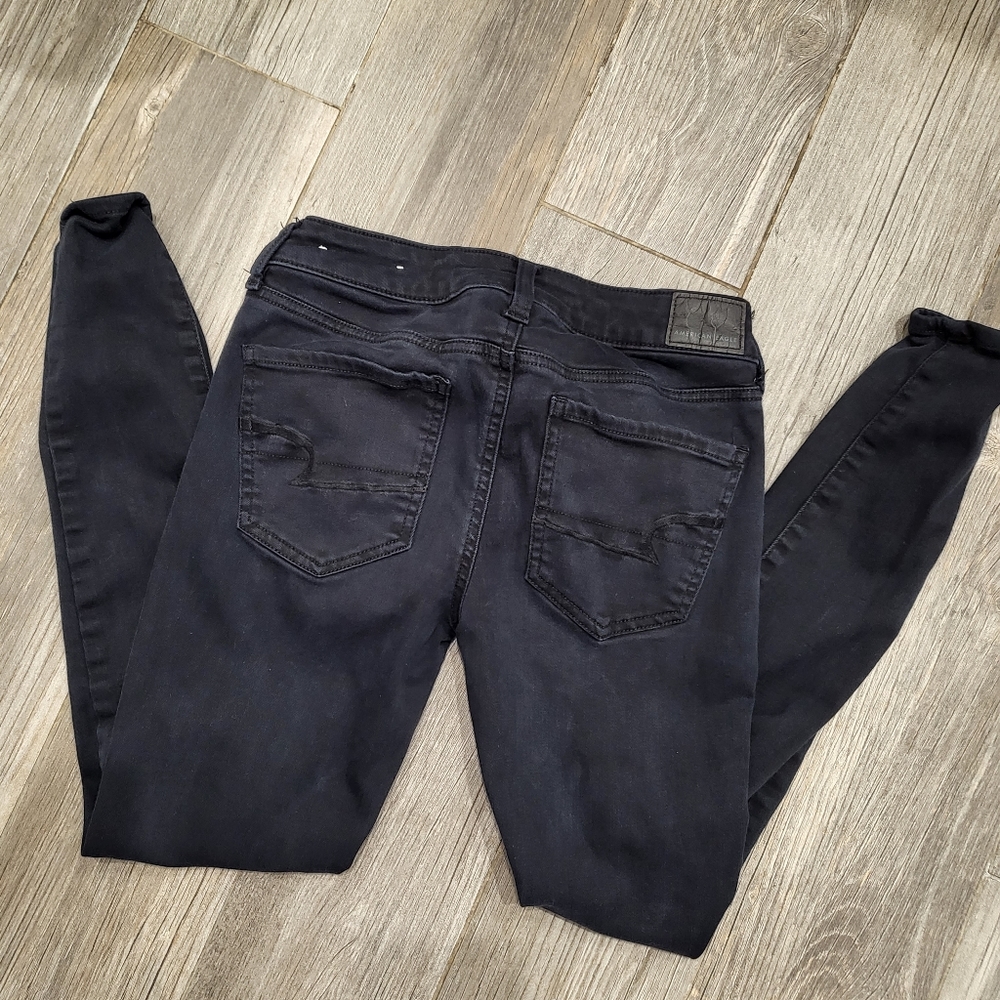 AMERICAN EAGLE Solid Black Skinny Jeans Sz 4